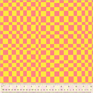 Checker i farven Glow-Limeade fra kollektionen Kaleidoscope  af Annabel Wrigley for Windham Fabric