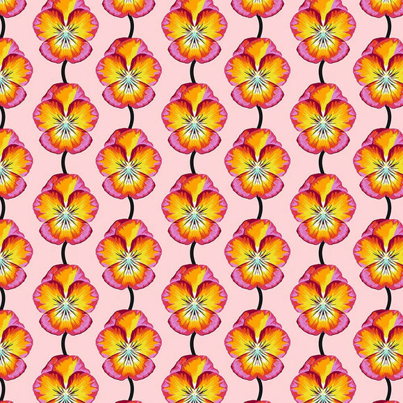 Pansy i farven flame fra kollektionen Iconic af Anna Maria Textiles