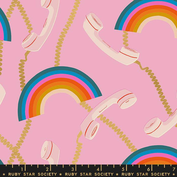 Hello Pink i farven Peony med metallic fra kollektionen Social af Melody Miller