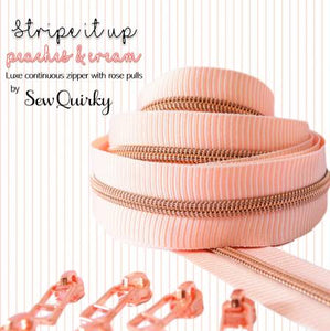 Stripe it Up Peaches & Cream 3 m lynlås fra Sew Quirky